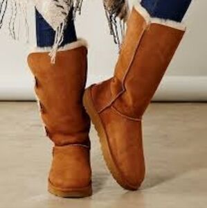 Chestnut Brown Bailey 3 Button UGG Boots Women's Size 8